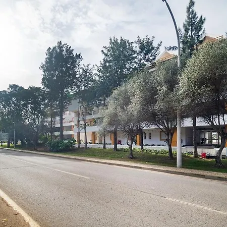 Vilamoura Family Escape Apartment