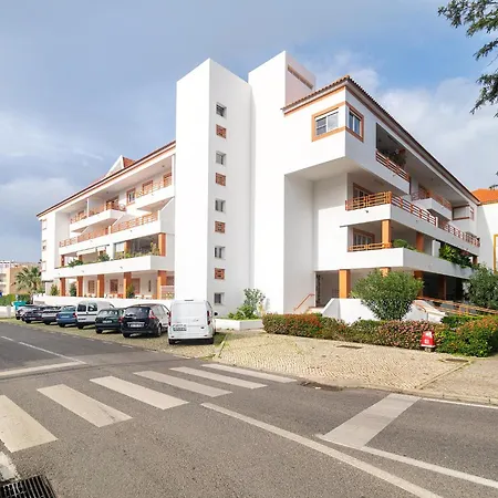 아파트 Vilamoura Family Escape *